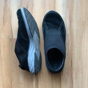 Ryka Black Suede Slip-on Shoes 9 1/2W